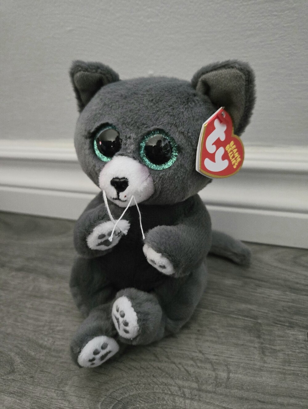 Ty Beanie Baby Grey Plush Cat with Sparkle Green Eyes "Binx"